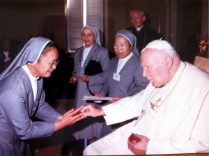 1papalencounter-mira